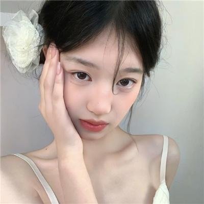 三个扑火的少年